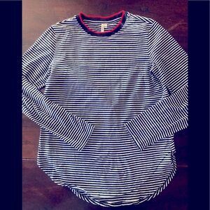 Banana Republic Signature Long Sleeve T-Shirt  S